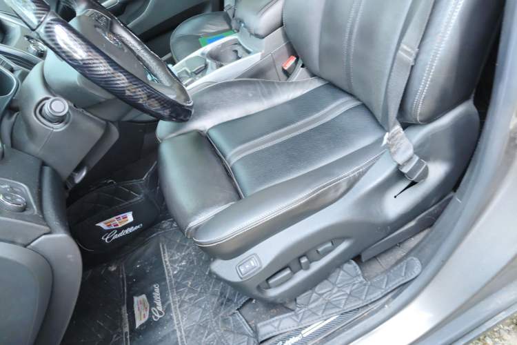 Used Cadillac SRX 2012 3.0L Leading Model
