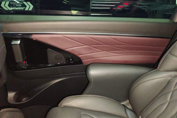 Used GAC Trumpchi M8 2024 Master Series 400T Prestige Edition