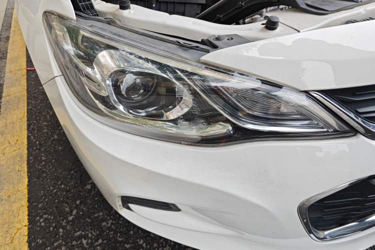 Used Chevrolet Cavalier 2018 320 Automatic Xinyue Edition Right Front Headlight