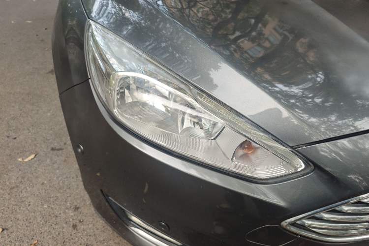 Used Ford Focus 2015 Sedan EcoBoost 180 Automatic Flagship Model
