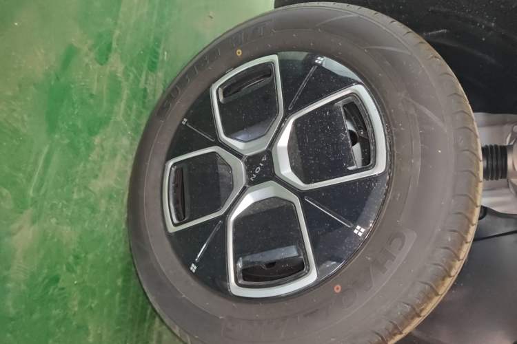 Used AION UT 2025 330 Starlight Edition
