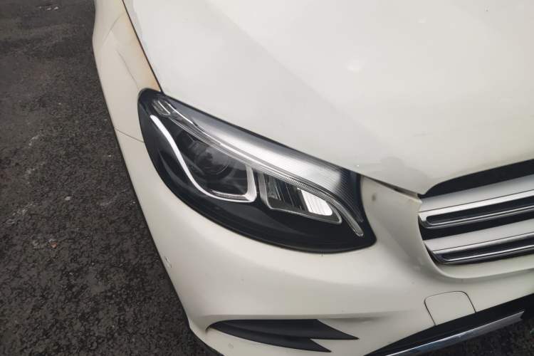 Used Mercedes-Benz GLC 2017 GLC 260 4MATIC Luxury Model