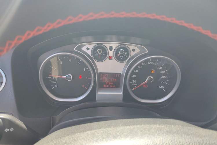 Used Ford Focus 2011 Hatchback 1.8L Manual Classic Model
