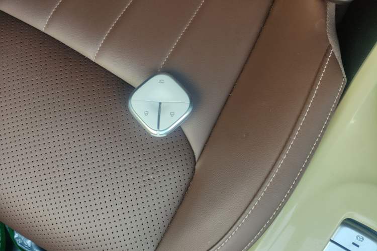 Used Wuling Bingo 2023 410 km Lingxi Deluxe Edition
