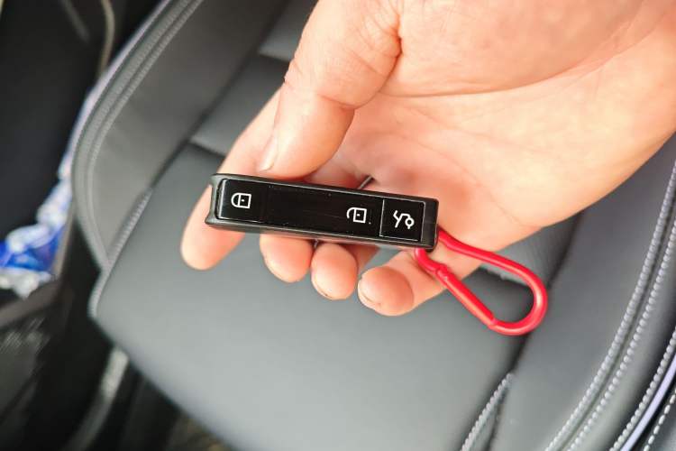 Used Lynk & Co 06 2023 Remix 1.5T Shero
