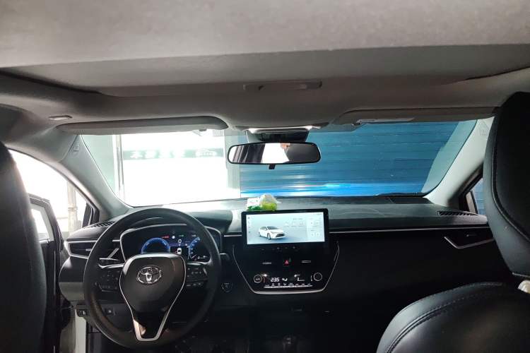 Used Toyota Levin 2023 Smart Electric Hybrid Dual-Engine 1.8L Luxury Edition Headliner