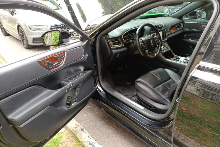 Used Lincoln Continental 2017 2.0T Two-Wheel Drive Deluxe Edition