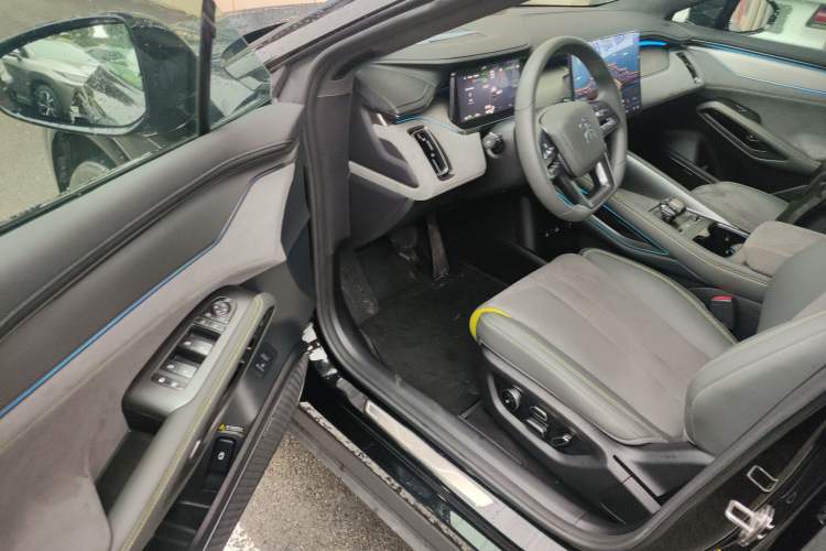 Used BYD Song L EV 2025 Intelligent Driving Version 602 km Range LiDAR-equipped All-Wheel-Drive Type