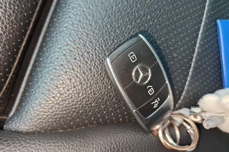 Used Mercedes-Benz C-Class 2020 C 260 L Sport Edition Vehicle Key