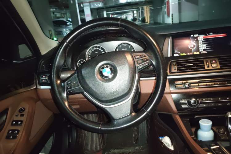 Used BMW 5 Series 2017 520Li Elegant Edition
