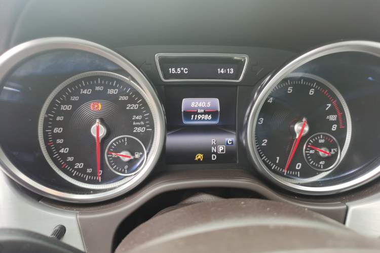 Used Mercedes-Benz GLS 2018 Facelift GLS 320 4MATIC Odometer Close Up