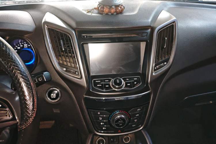 Used CHANGAN CS75 2016 1.8T Automatic Elite Model China V Standard Audio And AC Panel