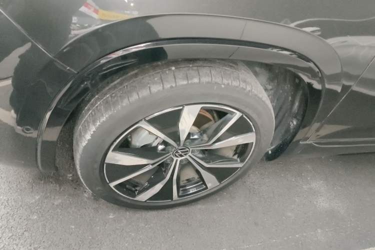 Used Volkswagen Tayron 2024 380TSI All-Wheel Drive R-Line Pro Smart Edition Exterior 4