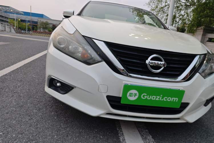 Used Nissan Teana 2016 2.0L XL Comfort Edition Right Front Headlight