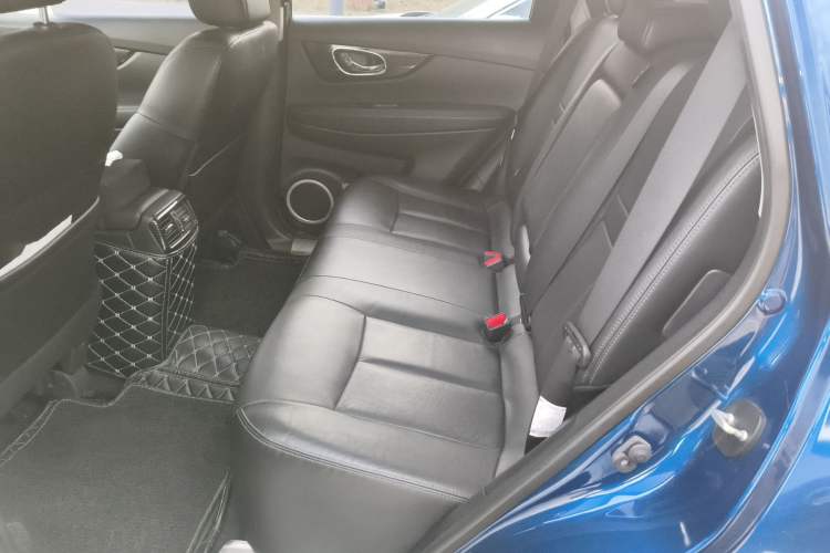 Used Nissan X-Trail 2017 2.5L CVT Luxury Edition 4WD Left Rear Seat