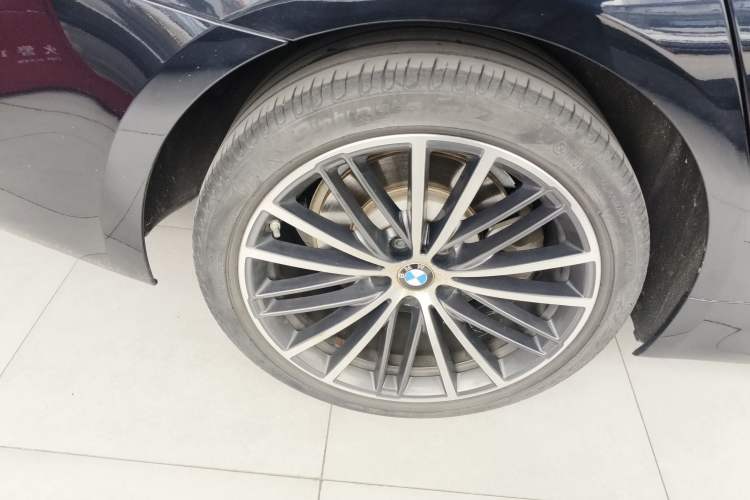 Used BMW 5 Series 2023 530Li Leading Model M Sport Package
