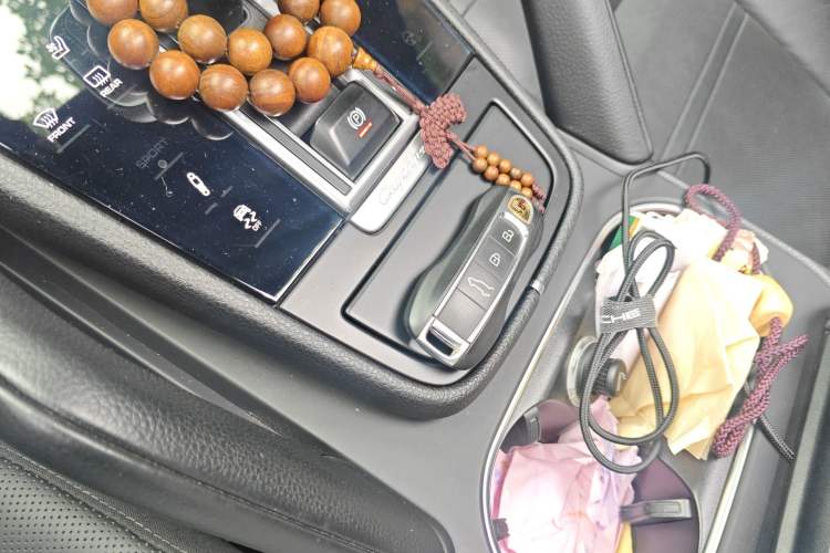 Used Porsche Cayenne E-Hybrid 2019 Cayenne E-Hybrid 2.0T Vehicle Key