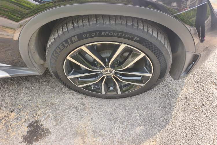 Used Mercedes-Benz GLC 2020 Facelift GLC 300 L 4MATIC Dynamic Edition Right Front Wheel Hub