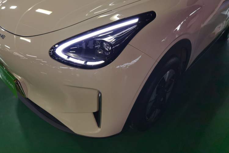 Used Geely Galaxy Geome 2025 UP 410km Exploration Edition Left Front Headlight