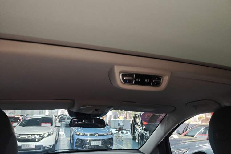 Used Mercedes-Benz V-Class 2018 V 260 Avantgarde Edition China V