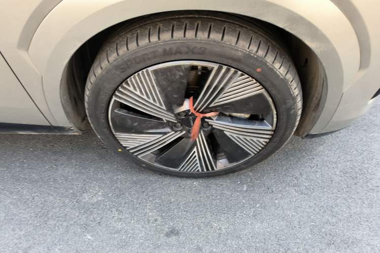 Used Lynk & Co 08 EM-P 2023 245km Ultra-Long Range Halo