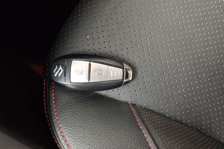 Used Suzuki S-Cross 2014 1.6L CVT Two-Wheel Drive Elite Version Vehicle Key