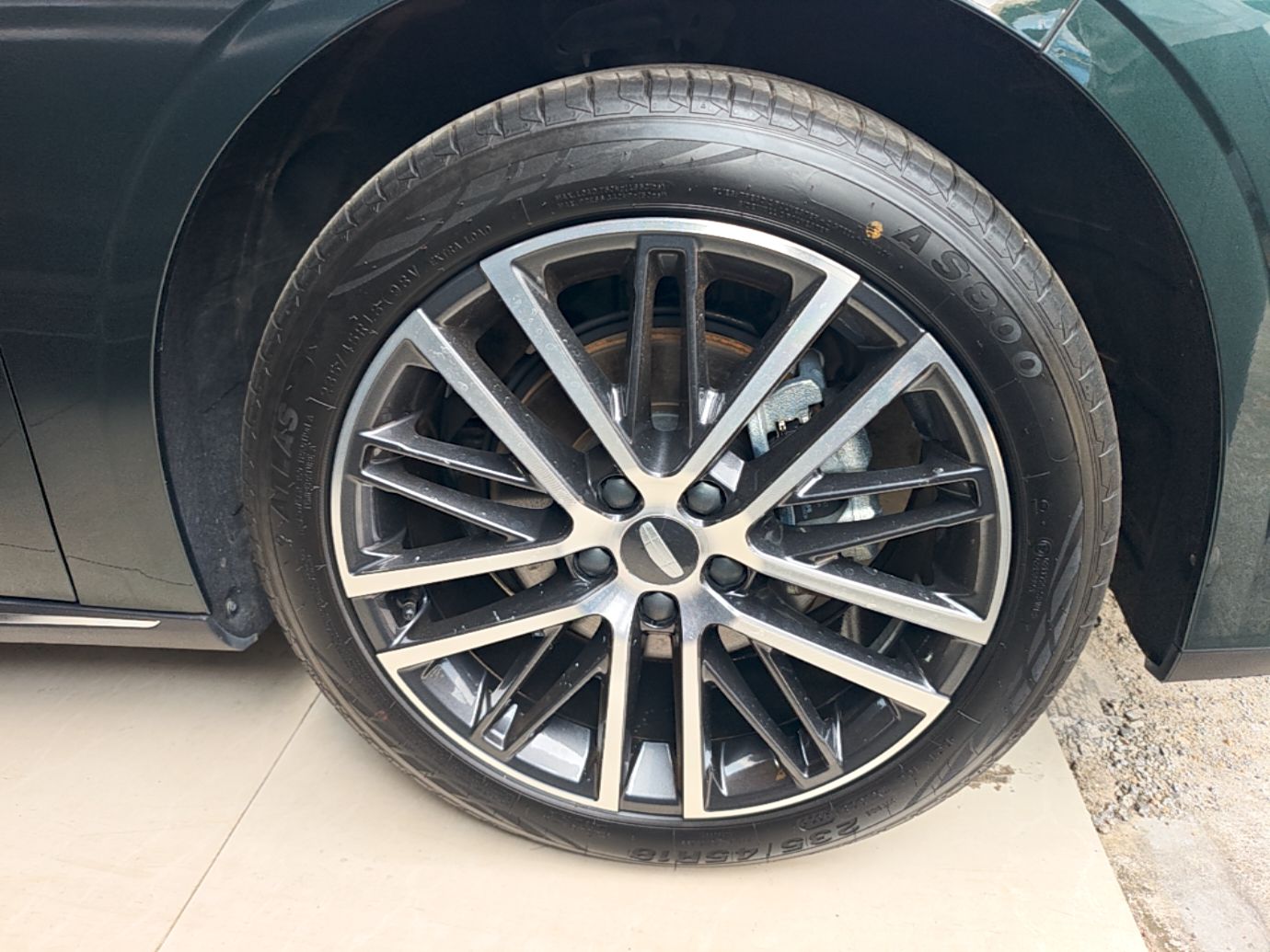 Geely Auto Emgrand 2026 Model 5th Generation 1.5T DCT Flagship Edition — снимка 10