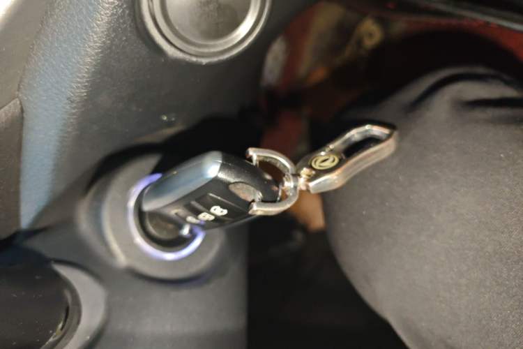 Used Dongfeng Fengon S560 2018 1.8L CVT Elite Model 7 Seats
