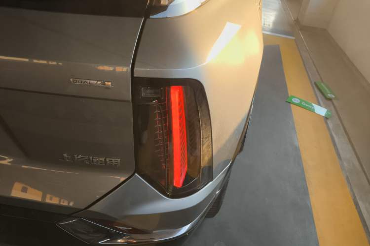 Used Cadillac OPTIQ 2024 Four-Wheel Drive Long-Range Version
