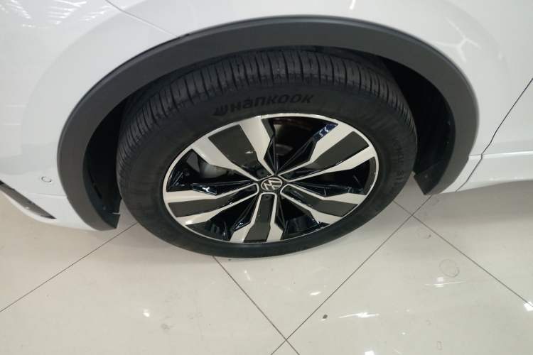 Used Volkswagen Tiguan L 2023 330TSI Automatic Two-Wheel Drive R-Line Flagship Edition Left Front Wheel Hub
