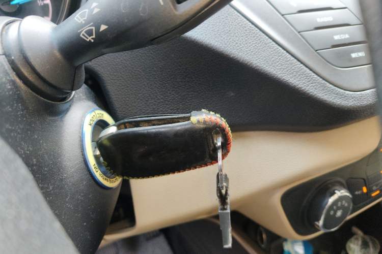 Used Ford Escort 2015 1.5L Manual Comfort Model
