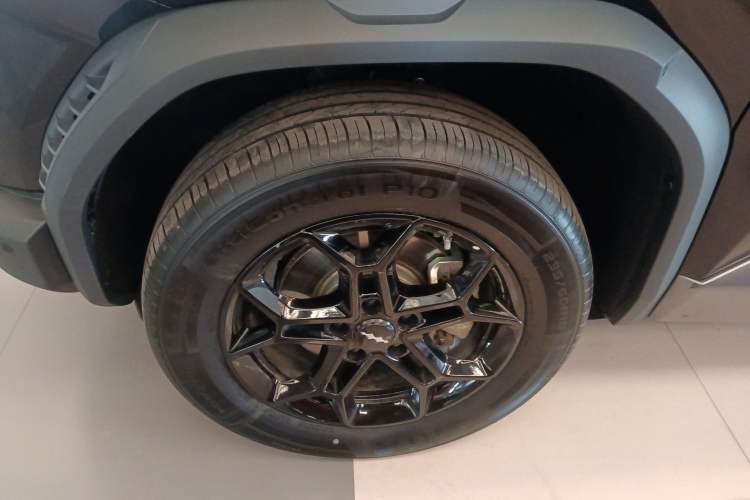 Used Formula Leopard Titanium 3 2025 501 km Range Rear-Wheel Drive Intelligent Driving Pro Version
