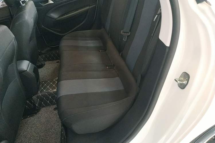 Used Peugeot 308 2018 230THP Automatic Luxury Edition Left Rear Seat