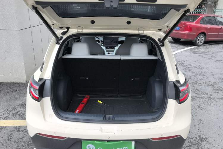 Used Geely Galaxy Geome 2025 UP 410km Exploration Edition Trunk