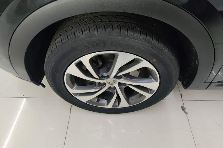 Used Buick Envision 2022 Encore S 652T Two-Wheel-Drive Luxury Model