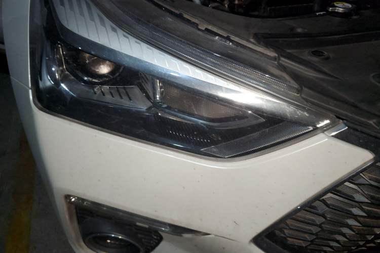 Used Haval H6 Coupe 2019 1.5T Automatic Two-Wheel Drive Elite Version China VI Standard Right Front Headlight