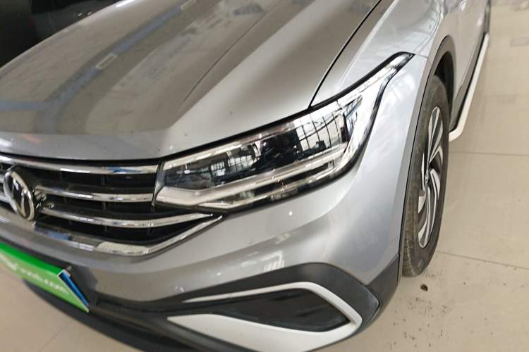 Used Volkswagen Tiguan L 2022 330TSI Automatic Two-Wheel Drive Smart Edition Left Front Headlight