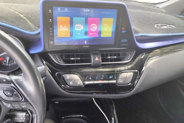 Used Toyota IZOA 2018 2.0L Yichi Version China VI Standard