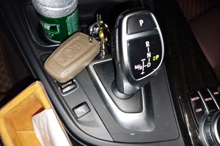 Used BMW 3 Series 2019 320Li M Sport Night Edition Gear Lever