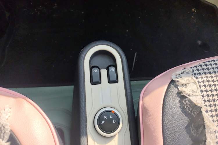 Used Wuling Hongguang MINIEV 2021 Macaron Premium Model – Lithium Iron Phosphate