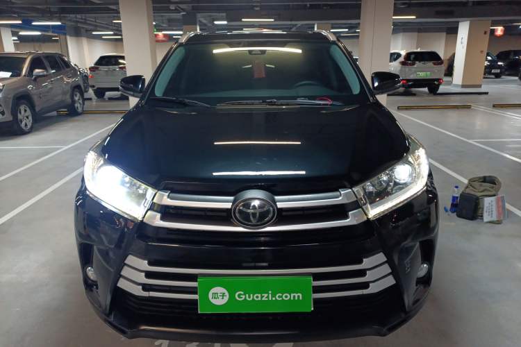 Used Toyota Highlander 2018 2.0T Four-Wheel Drive Luxury Edition 7 Seats China V Emission Standard
