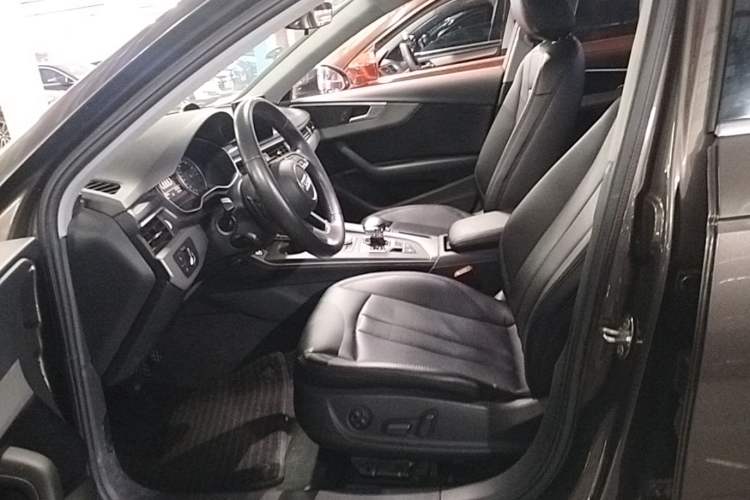 Used Audi A4L 2017 40 TFSI Ambition Edition