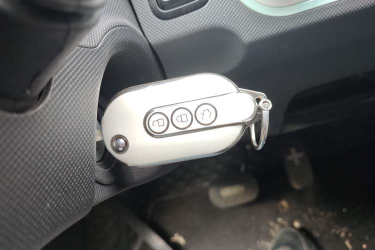 Used Wuling Hongguang MINIEV 2022 Macaron Fashion Edition Lithium-Nickel-Cobalt-Alpha-oxide
