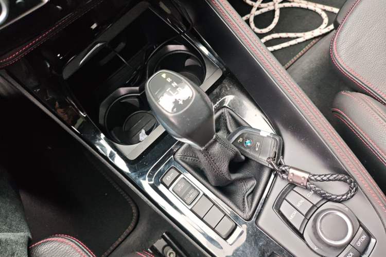 Used BMW X1 2018 sDrive18Li Luxury Model Gear Lever