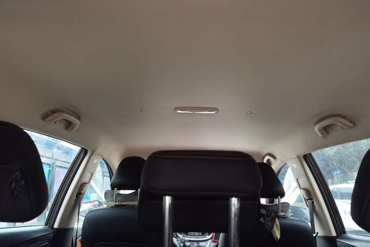 Used Baojun 560 2016 1.8L iAMT Elite Edition