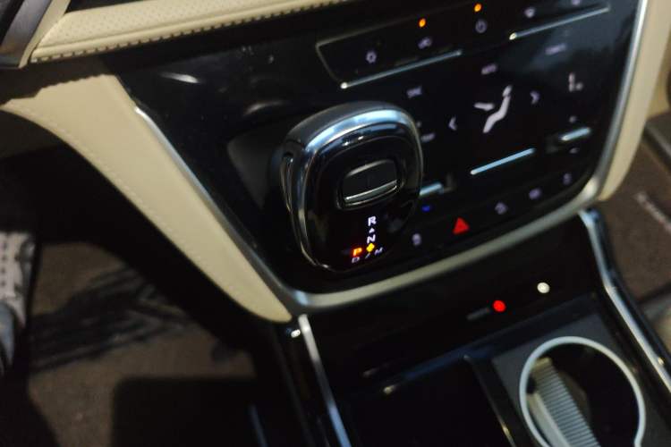 Used Buick GL8 2023 ES Lu Zun Deluxe Model
