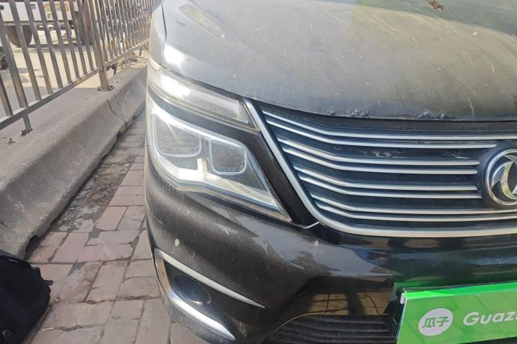 Used FORTHING Lingzhi 2020 M5L 1.6L Base Model 7 Seats Right Front Headlight