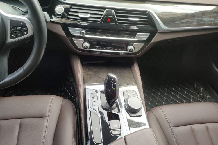 Used BMW 5 Series 2020 525Li M Sport Package
