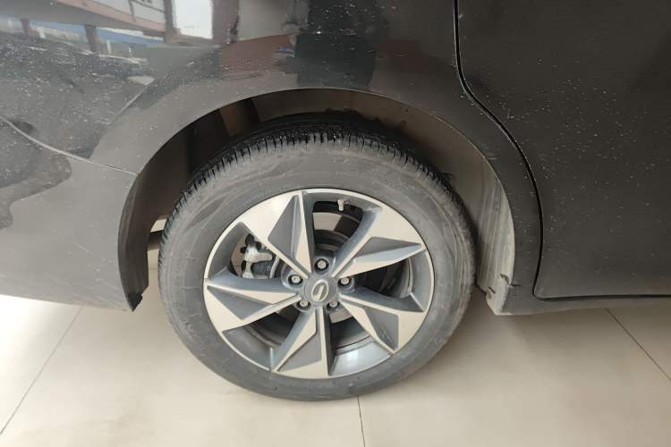 Used GAC Trumpchi M6 2023 PRO 270T DCT Luxury Edition Exterior 5