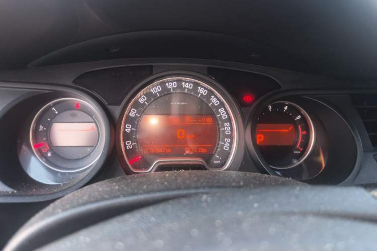 Used Citroen C5 2011 2.3L Automatic Zunyu Version
